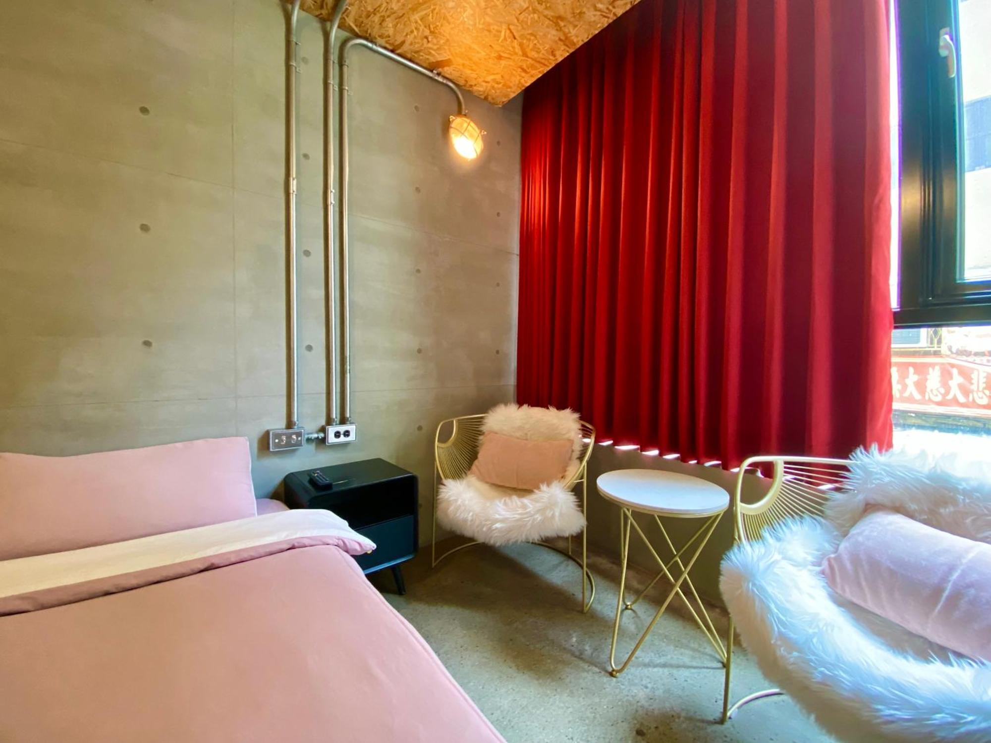 K. Gold Hotel Taichung Room photo