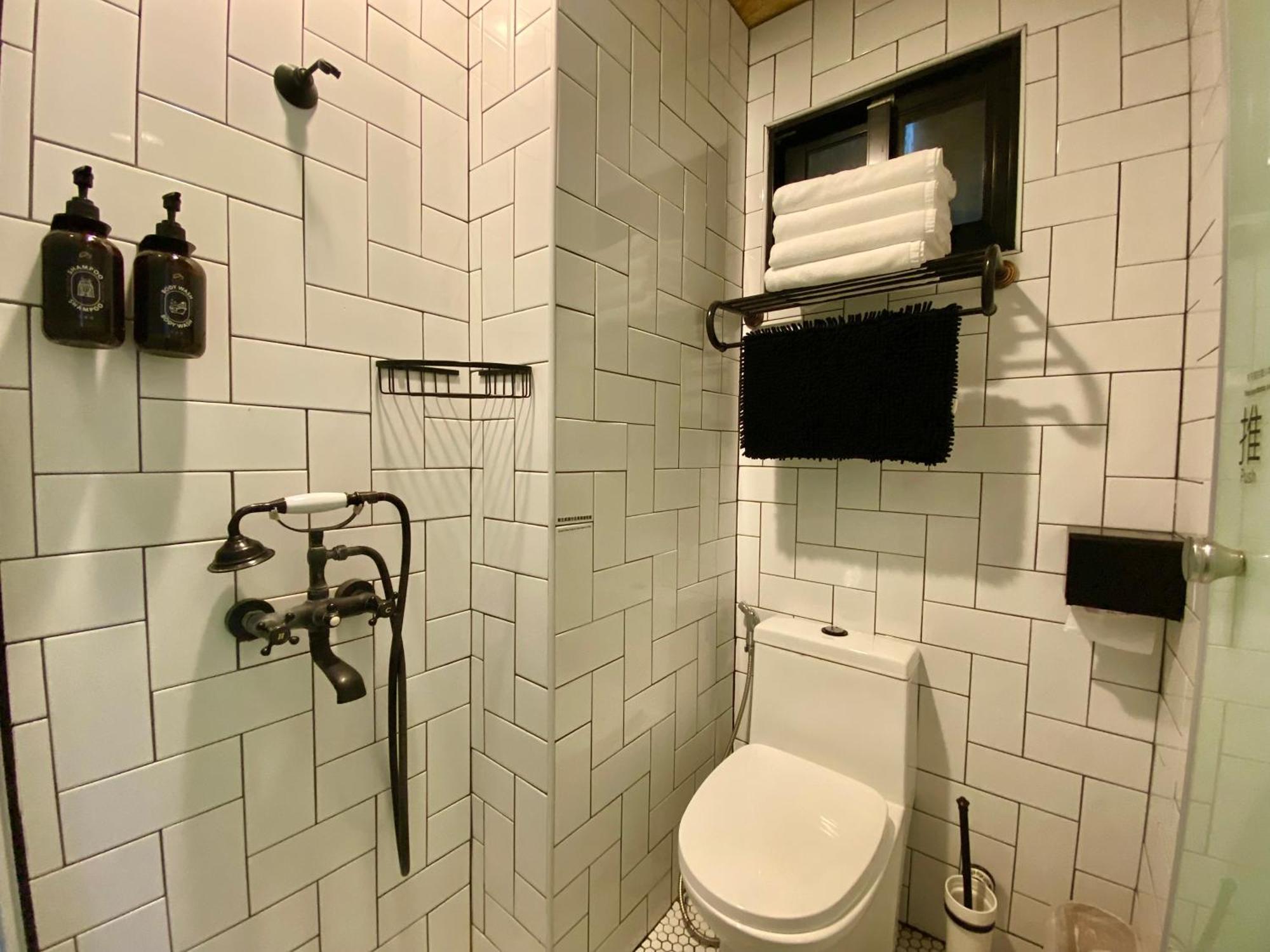 K. Gold Hotel Taichung Room photo